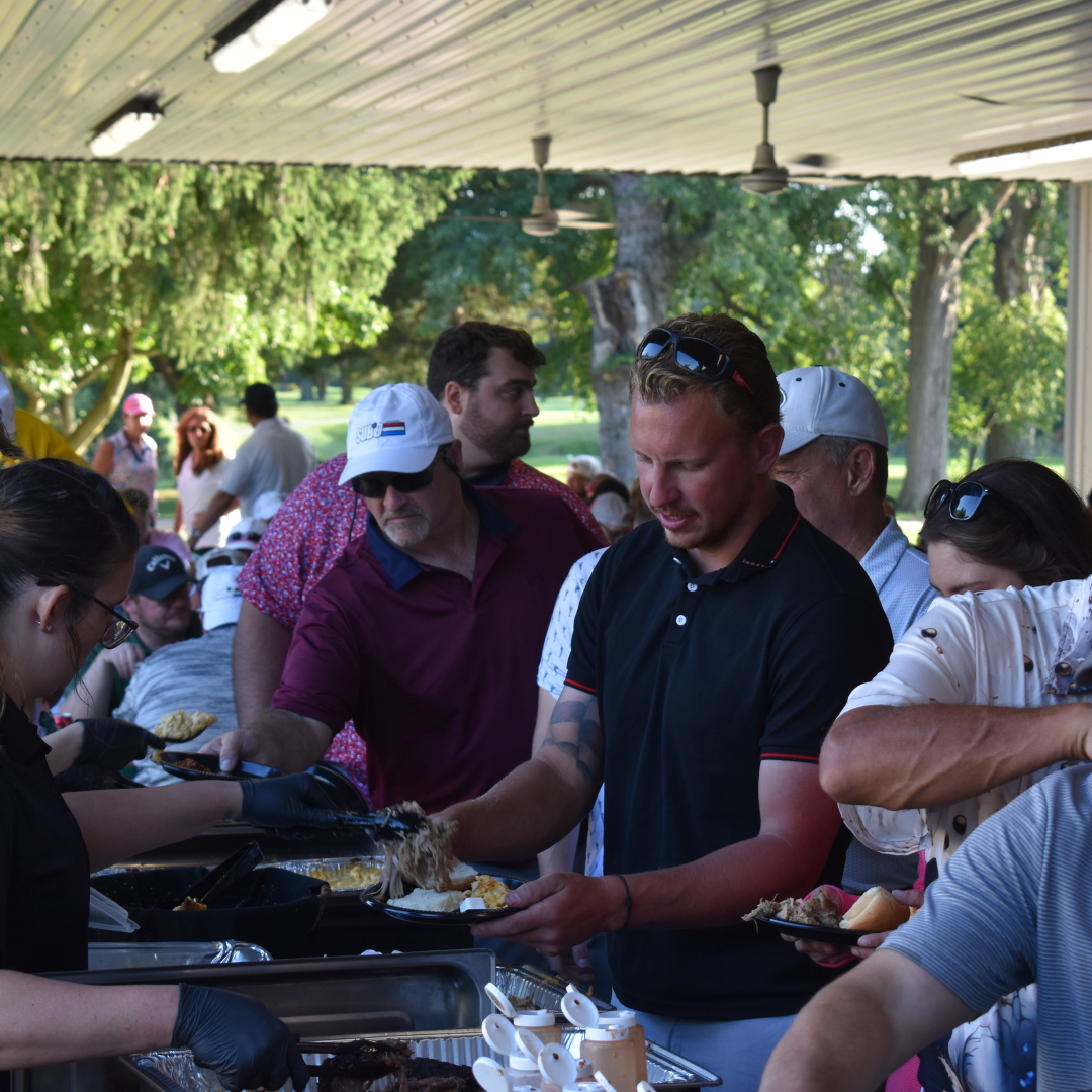 SZM Members and supporters enjoying some lunch